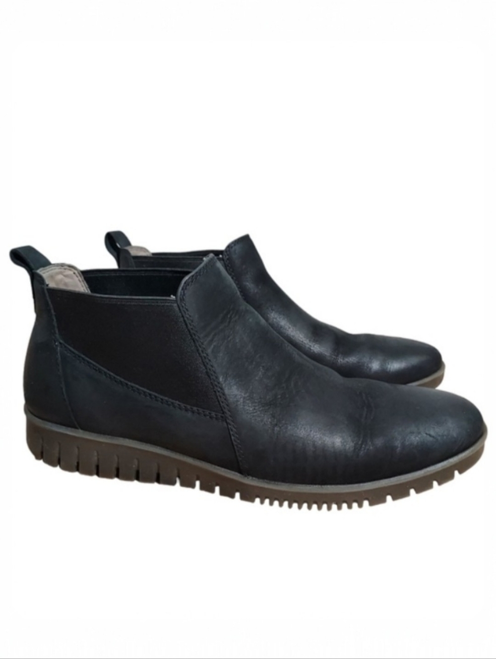 Dansko black leather Louisa bootie 38